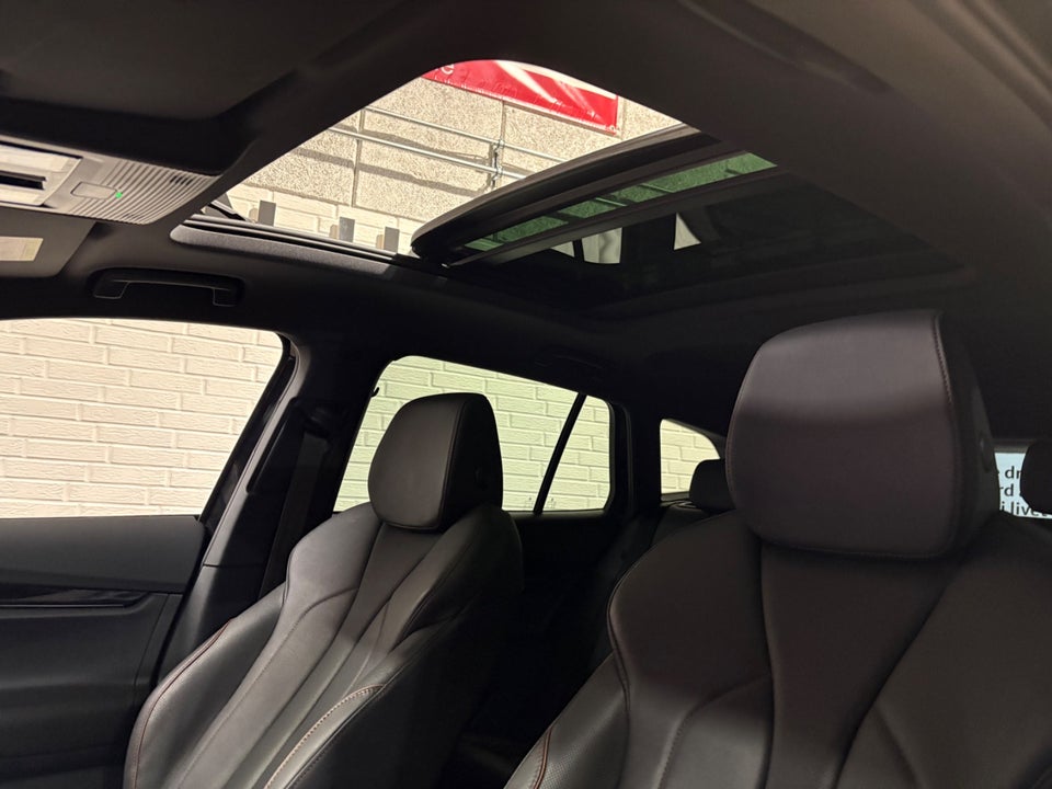 Skoda Enyaq 80x iV Founders Edition 5d