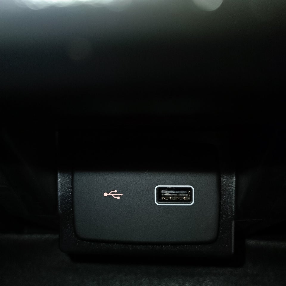 Peugeot Boxer 335 2,2 BlueHDi 140 L3H2 Premium