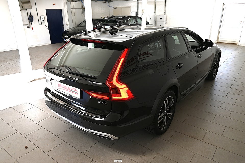 Volvo V90 CC 2,0 D4 190 aut. AWD 5d