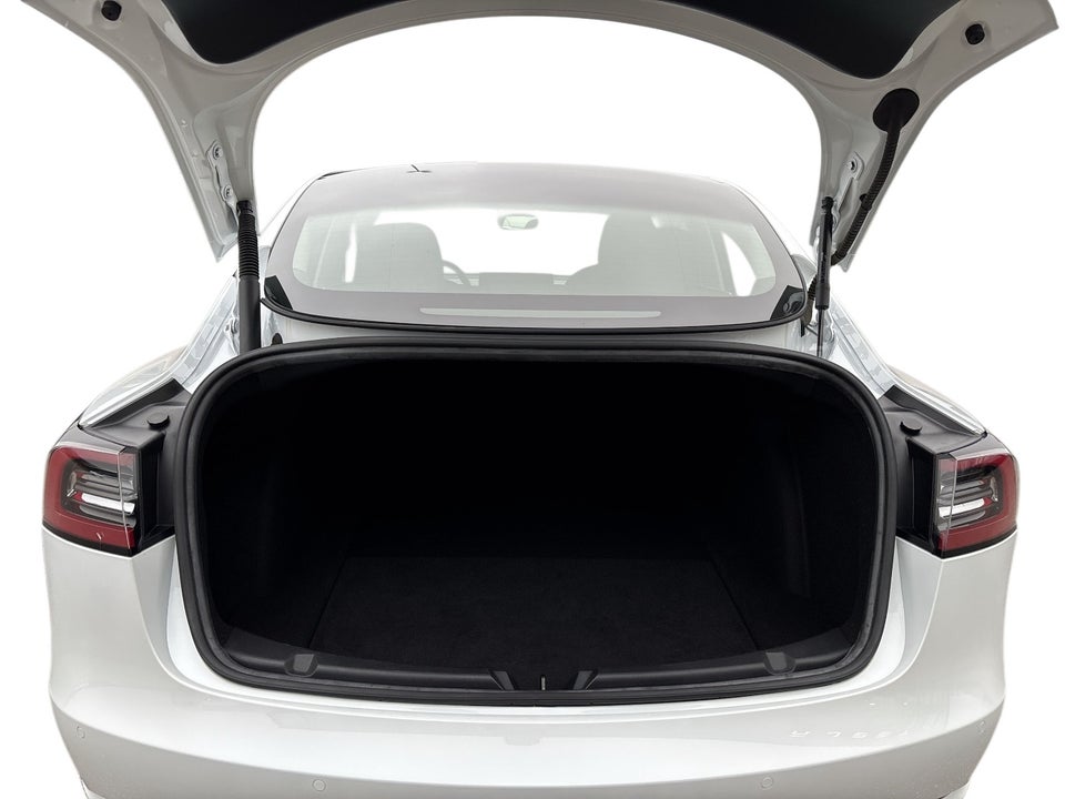 Tesla Model 3 Long Range AWD 4d