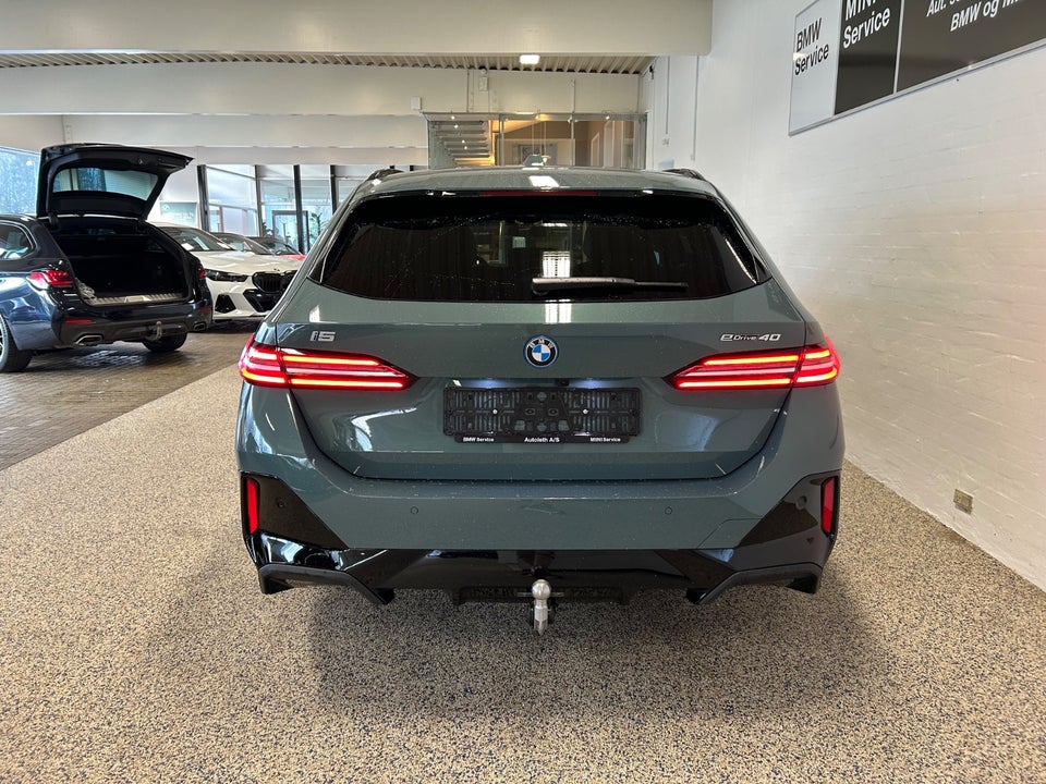 BMW i5 eDrive40 Touring Fully Charged 5d
