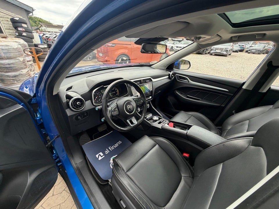 MG ZS EV Luxury 5d