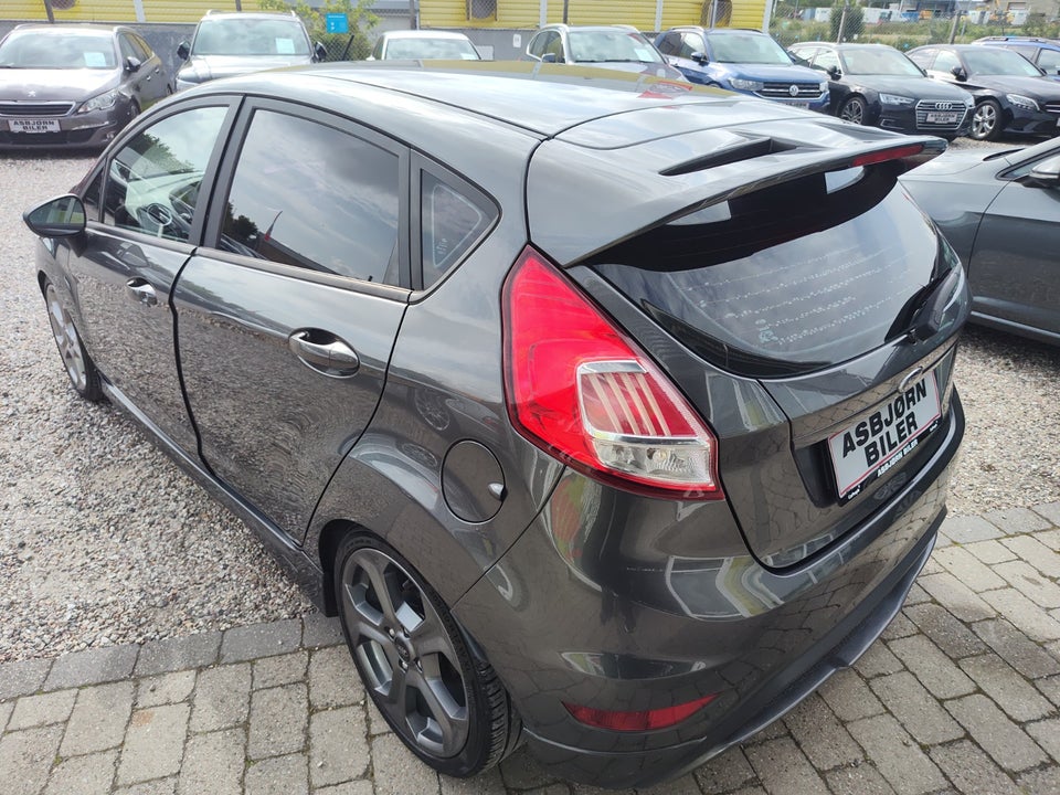 Ford Fiesta 1,0 EcoBoost ST-Line 5d