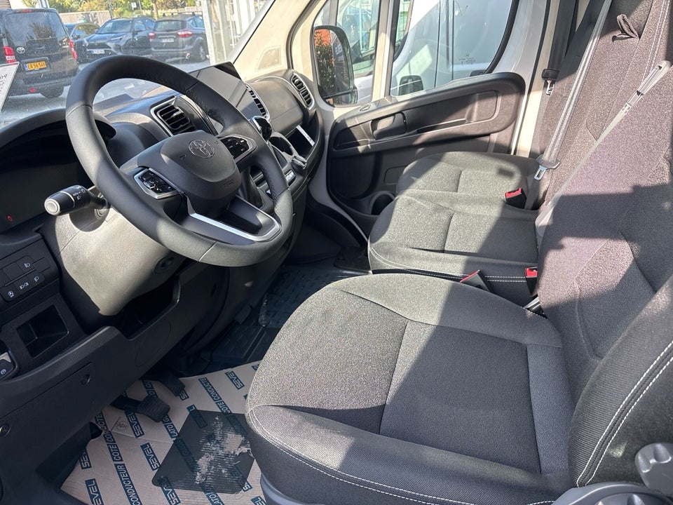 Toyota ProAce Max 2,2 D 180 Comfort Master Kassevogn L3H2 aut.