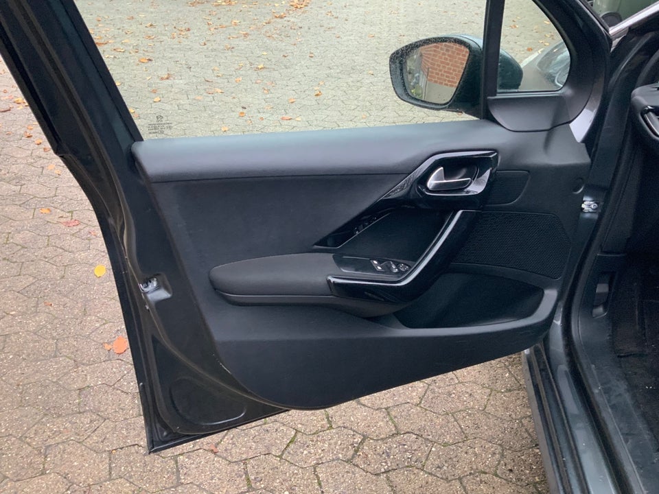 Peugeot 208 1,2 e-VTi 82 Active ESG 5d