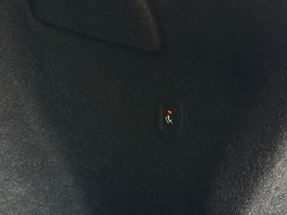 Volvo XC40 ReCharge Core 5d