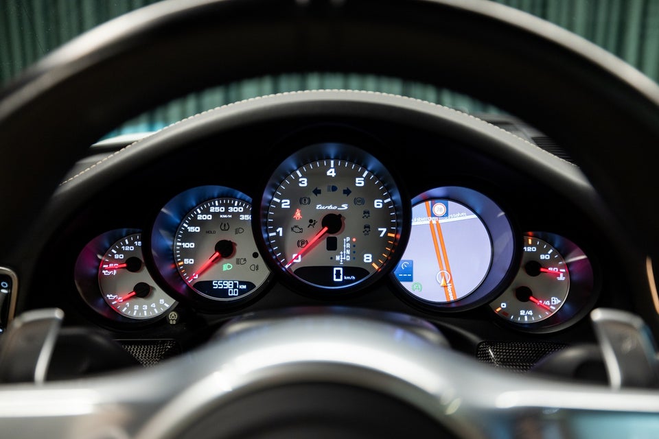 Porsche 911 Turbo S 3,8 Coupé PDK 2d