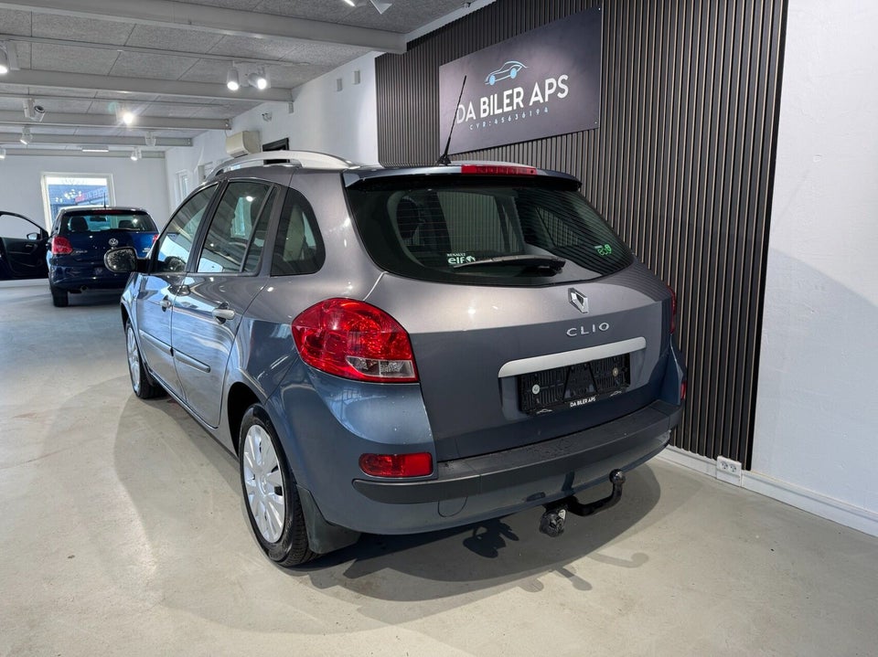 Renault Clio III 1,2 16V Authentique Sport Tourer 5d