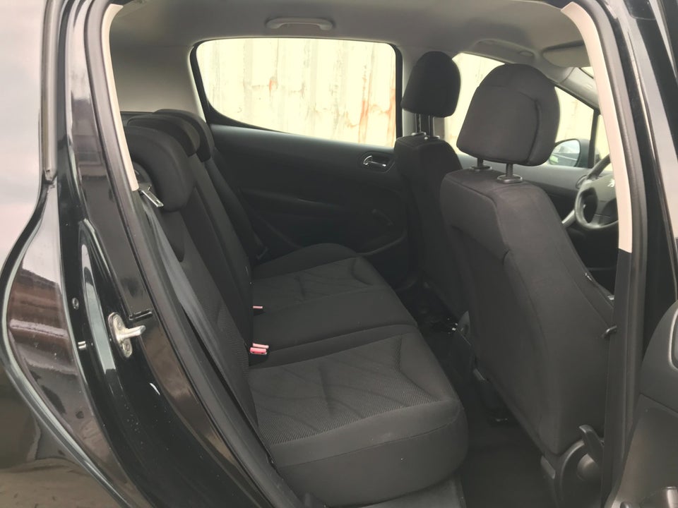 Peugeot 308 1,6 VTi Comfort S 5d