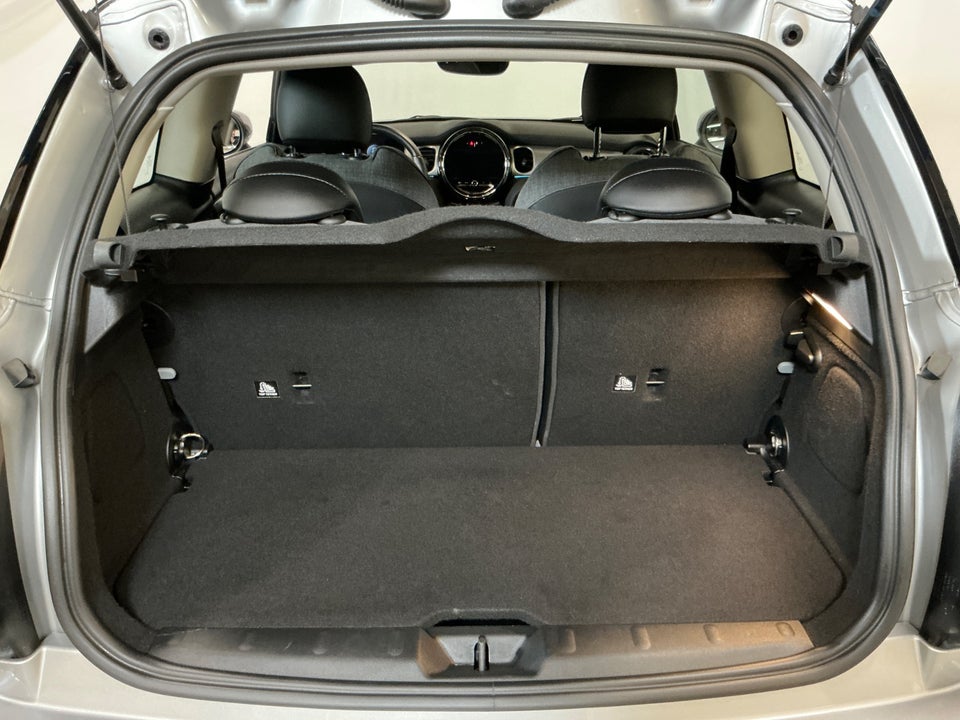 MINI Cooper SE Classic 3d