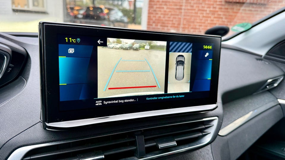 Peugeot 3008 1,6 Hybrid First Selection EAT8 5d