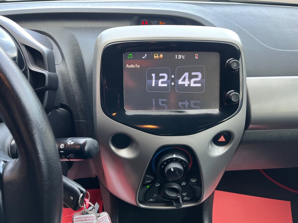 Toyota Aygo 1,0 VVT-i x-black II 5d