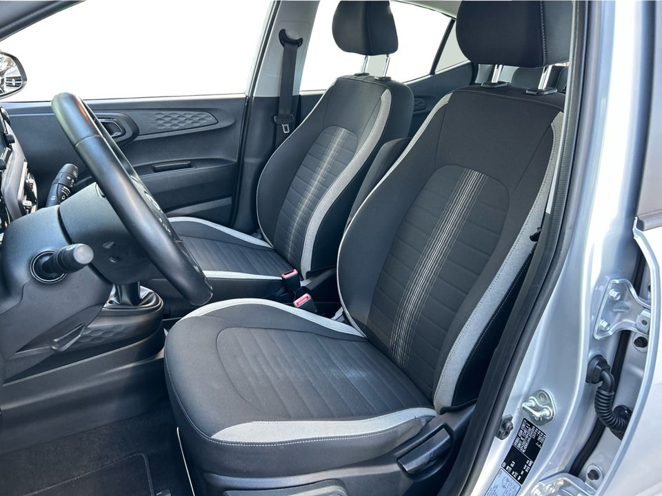 Hyundai i10 1,0 MPi Essential AMT 5d