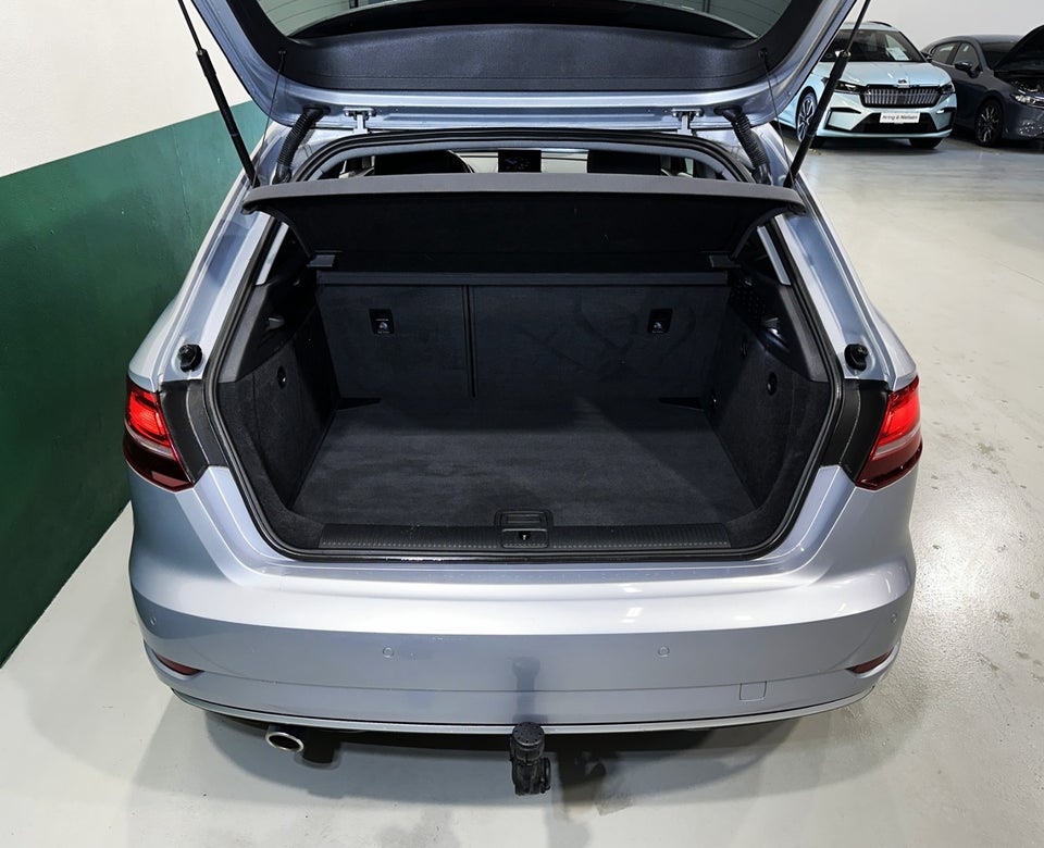 Audi A3 1,6 TDi 110 Sport Sportback 5d