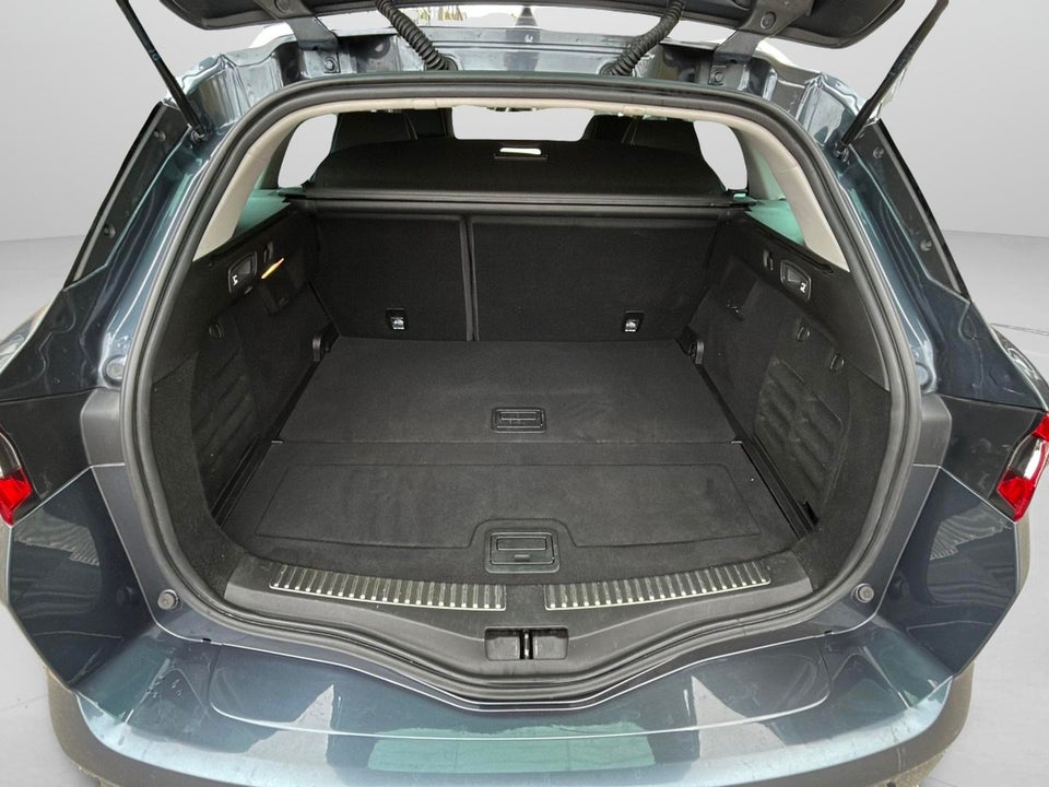 Renault Megane IV 1,3 TCe 140 Bose Edition Sport Tourer EDC 5d