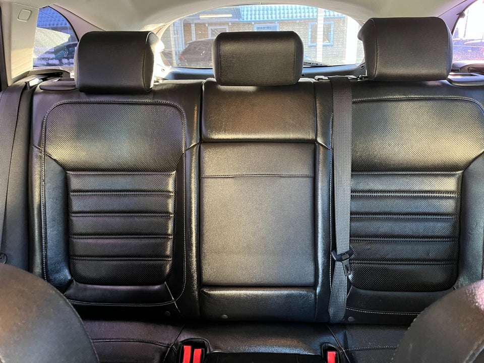 Opel Insignia 2,0 T 220 Cosmo Sports Tourer aut. 5d