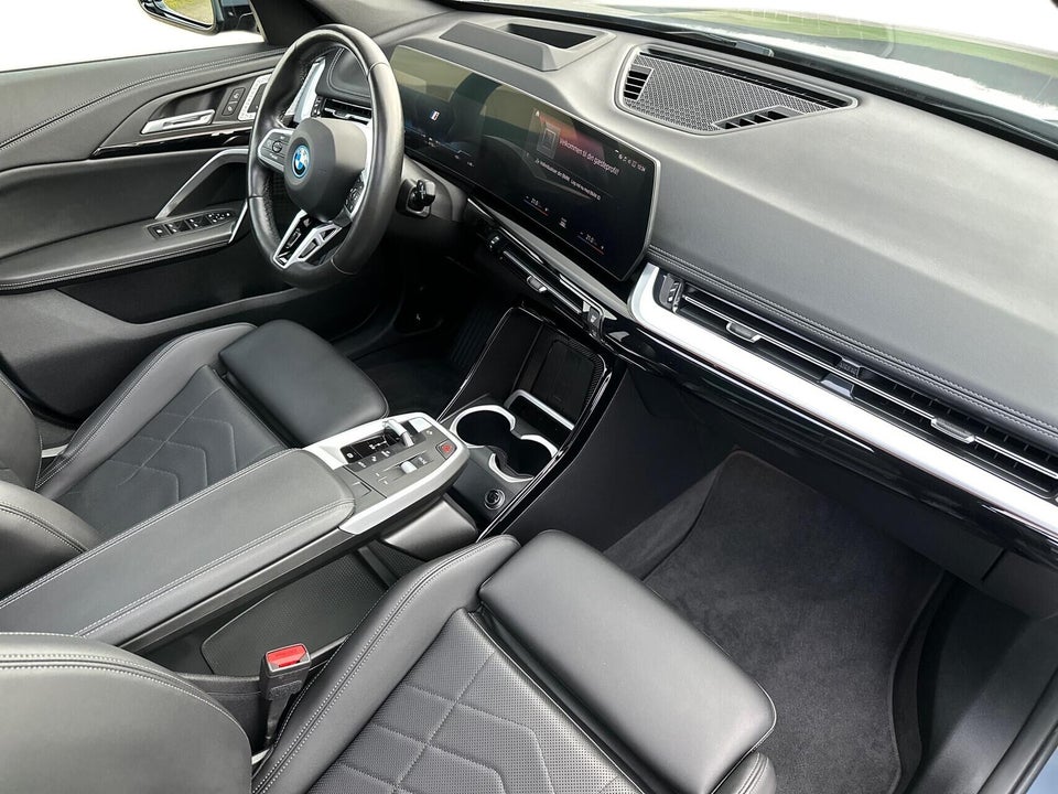 BMW iX1 xDrive30 M-Sport 5d