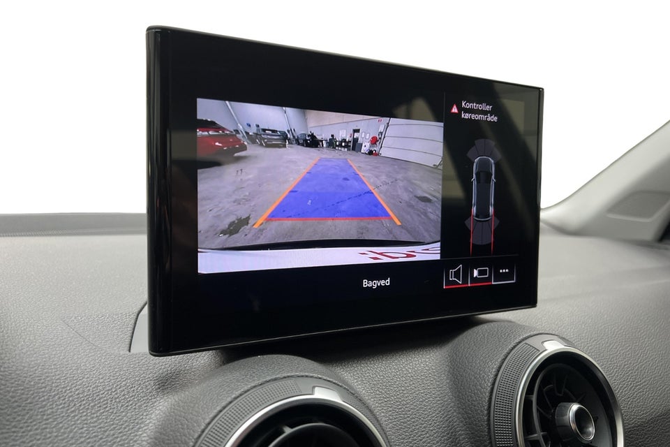 Audi Q2 35 TFSi Prestige S-tr. 5d