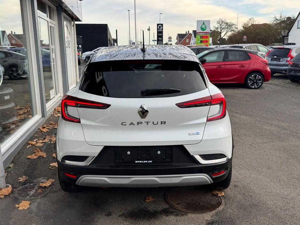 Renault Captur 1,6 E-Tech Intens 5d
