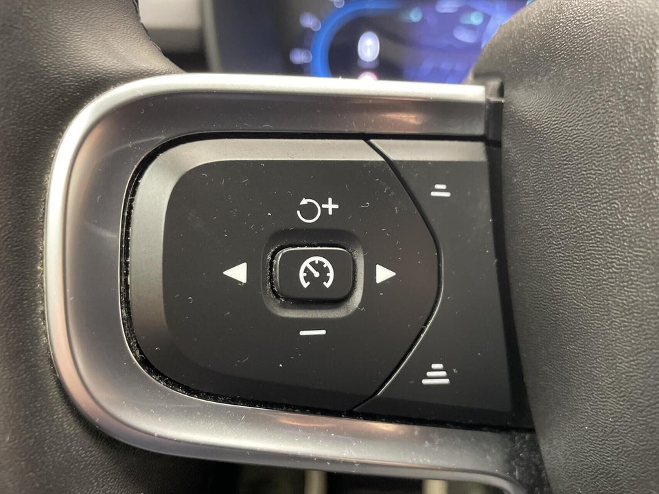 Volvo XC40 ReCharge Extended Range Core 5d