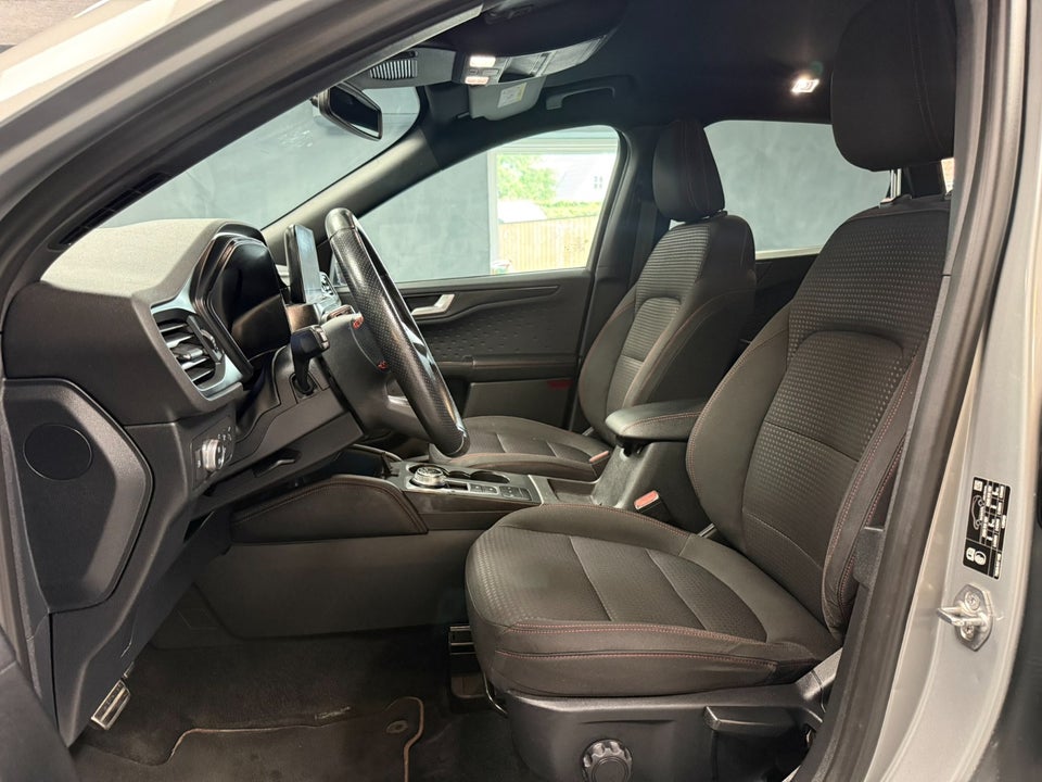 Ford Kuga 2,5 PHEV ST-Line CVT 5d