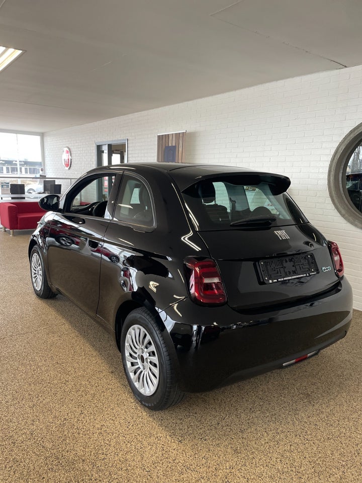 Fiat 500e 42 Icon 3d