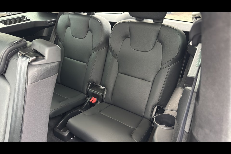 Volvo XC90 2,0 T8 ReCharge Ultimate Dark aut. AWD 7prs 5d