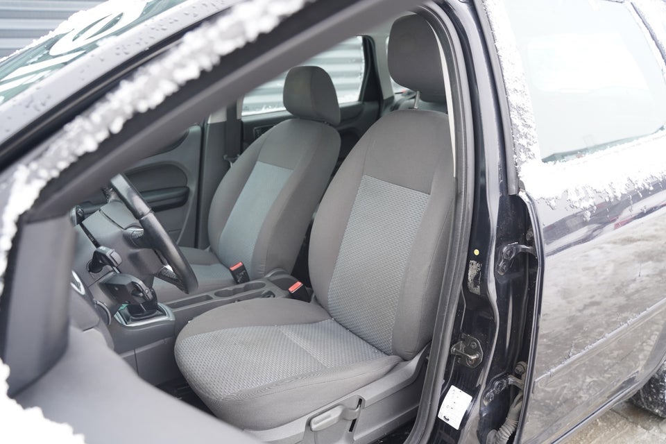 Ford Focus 1,6 Ambiente 100 stc. 5d