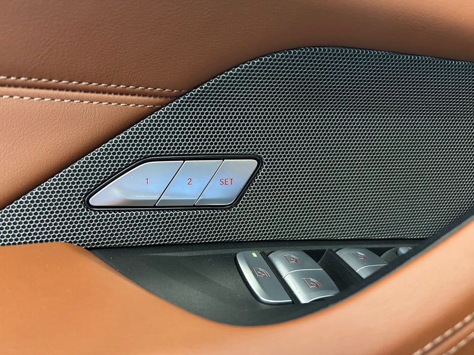 BMW i4 xDrive40 Fully Charged M-Sport 5d