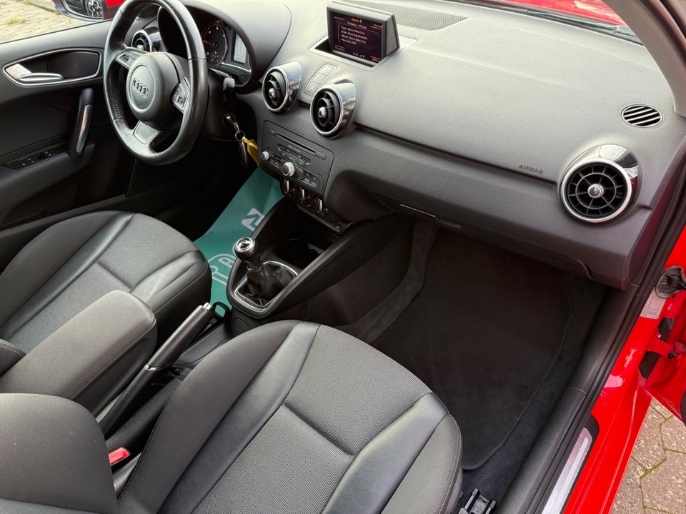 Audi A1 1,6 TDi 105 Ambition Sportback 5d