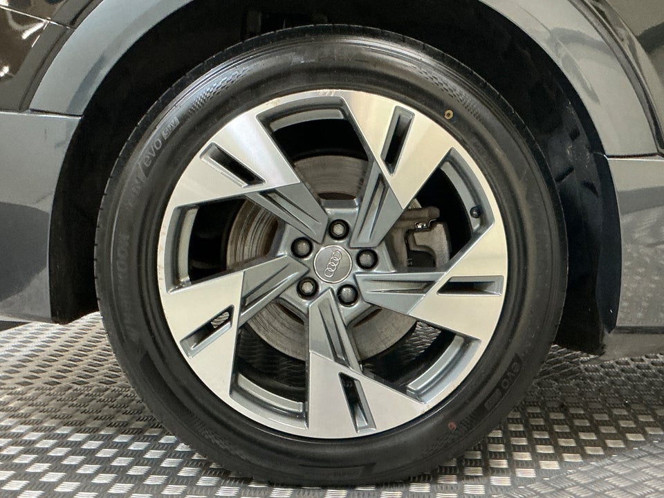 Audi e-tron 55 Advanced quattro 5d