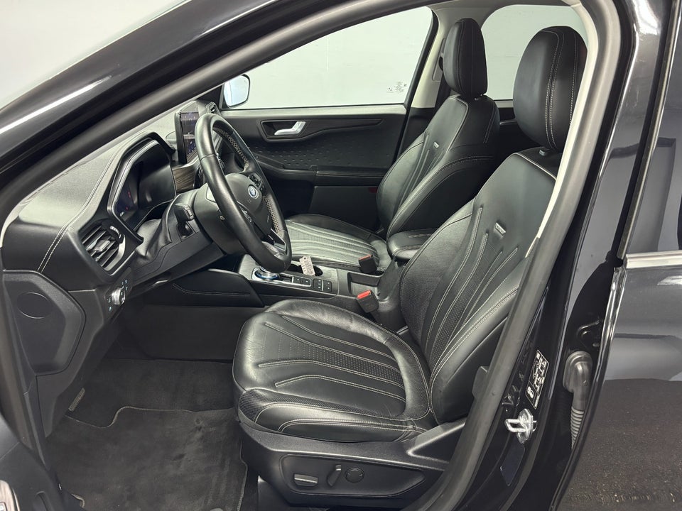 Ford Kuga 2,5 PHEV Vignale CVT 5d