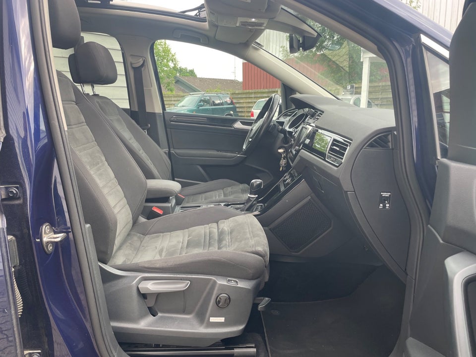 VW Touran 2,0 TDi 150 Highline DSG 7prs 5d