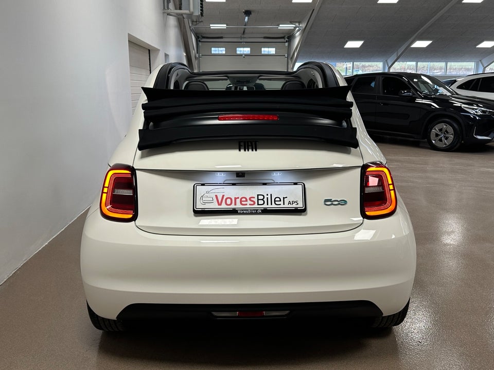 Fiat 500e 42 Icon Cabrio 2d