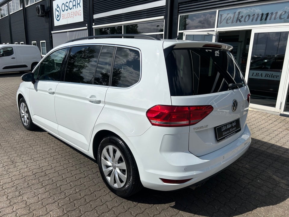 VW Touran 2,0 TDi 150 Comfortline DSG Van 5d