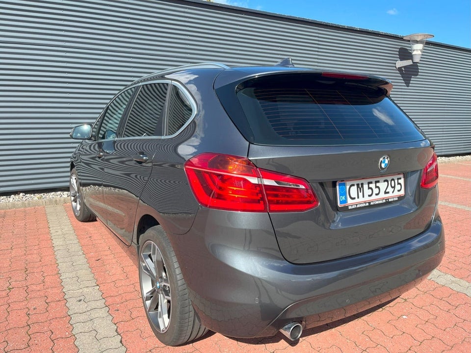 BMW 218i 1,5 Active Tourer Advantage 5d