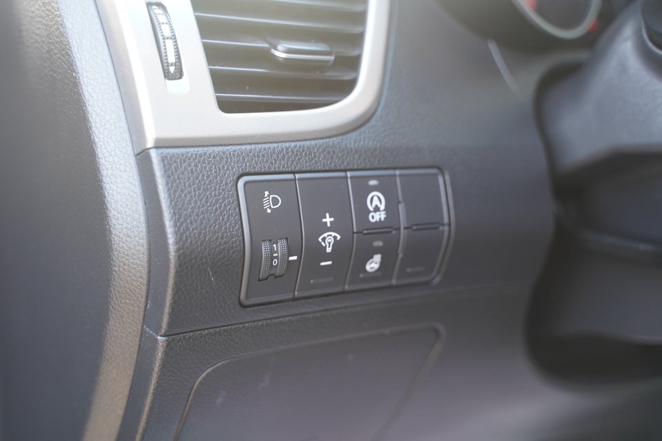 Hyundai i30 1,6 CRDi 110 Active+ CW 5d