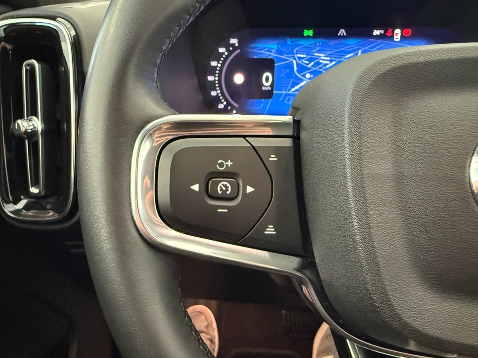 Volvo XC40 P6 ReCharge Core 5d