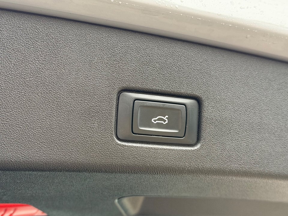 Audi Q4 e-tron 40  5d