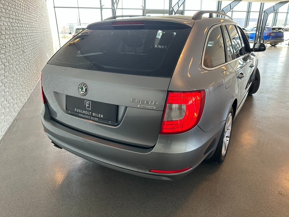Skoda Superb 1,6 TDi 105 Ambition Combi GreenLine 5d