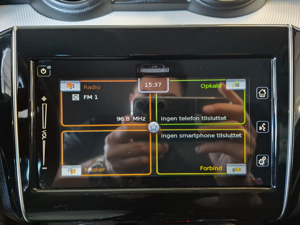Suzuki Swift 1,2 Dualjet Action 5d