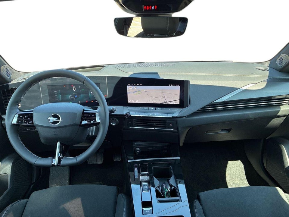 Opel Astra-e 54 GS 5d