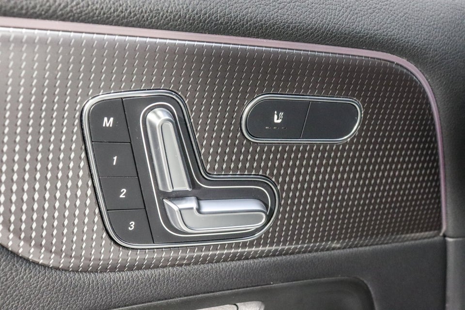 Mercedes EQA350 AMG Line 4Matic 5d