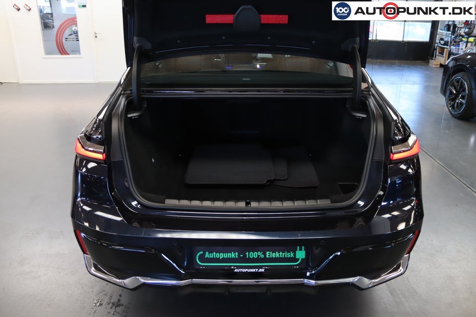 BMW i7 eDrive50 M-Sport 4d