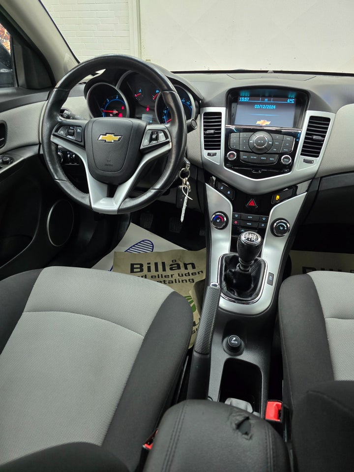 Chevrolet Cruze 2,0 VCDi 163 LS 4d