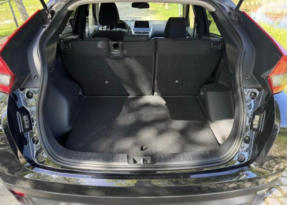 Mitsubishi Eclipse Cross 1,5 T 163 Intense+ 5d