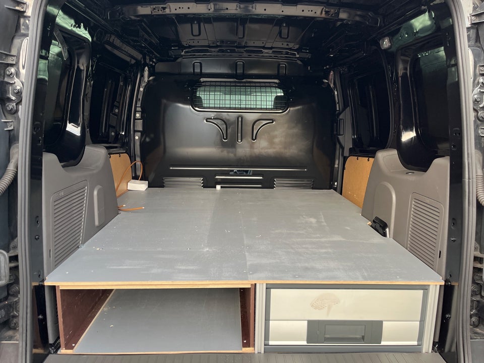 Ford Transit Connect 1,5 EcoBlue Trend kort