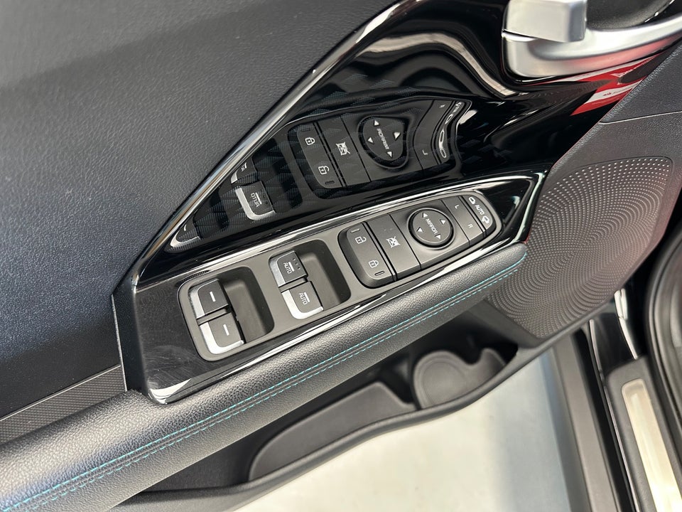 Kia e-Niro 64 Advance 5d