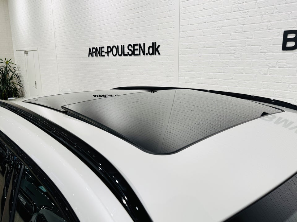 BMW iX1 xDrive30 Fully Charged M-Sport 5d