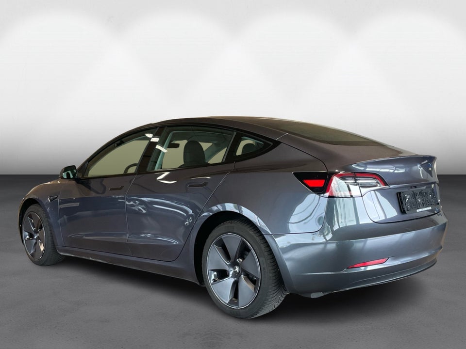 Tesla Model 3 RWD 4d